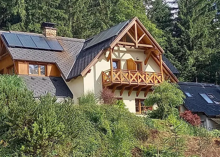 Apartament Hut 2 *